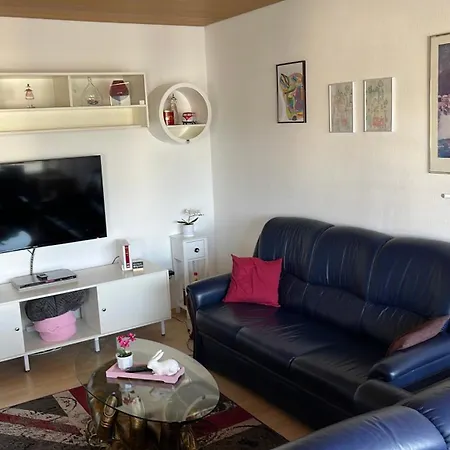Apartment Gemuetliche, Ganze In Ruhiger, Zentraler Lage Leverkusen