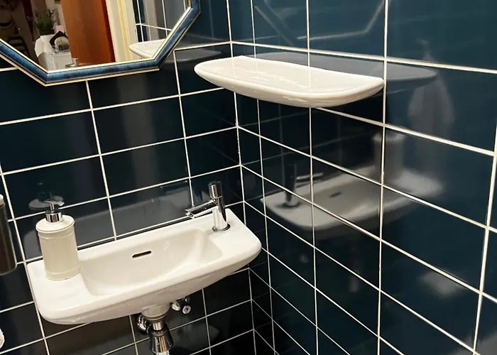 Gemuetliche, Ganze In Ruhiger, Zentraler Lage