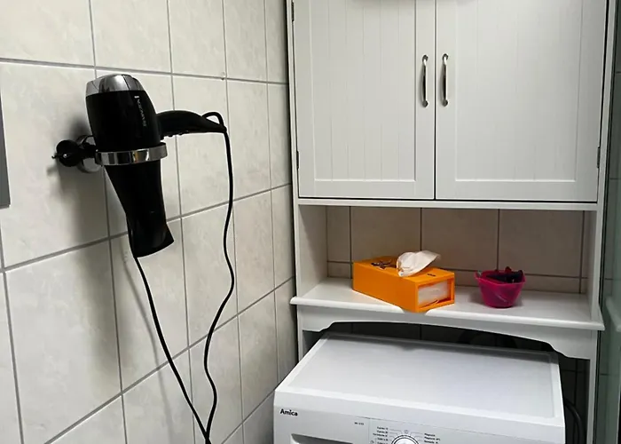 Gemuetliche, Ganze In Ruhiger, Zentraler Lage Lägenhet